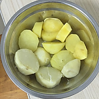 芝士培根焗土豆泥的做法图解1