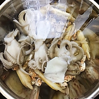 #520，美食撩动TA的心！#冰镇捞汁小海鲜的做法图解1