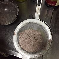 巧克力蛋糕卷的做法图解4