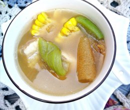煲个汤吧～～天麻玉米竹荪丝瓜排骨汤的做法