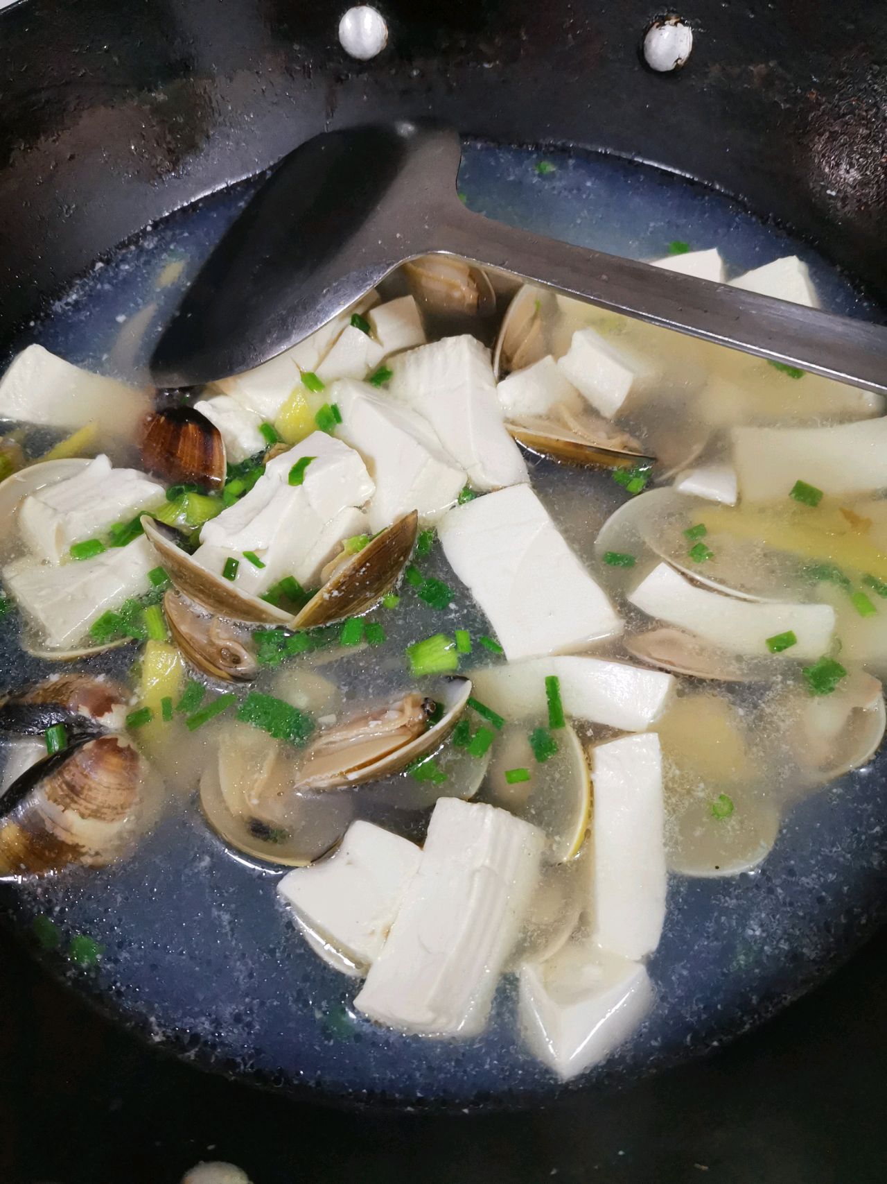 沙白香菜豆腐汤怎么做_沙白香菜豆腐汤的做法_NZmom_豆果美食