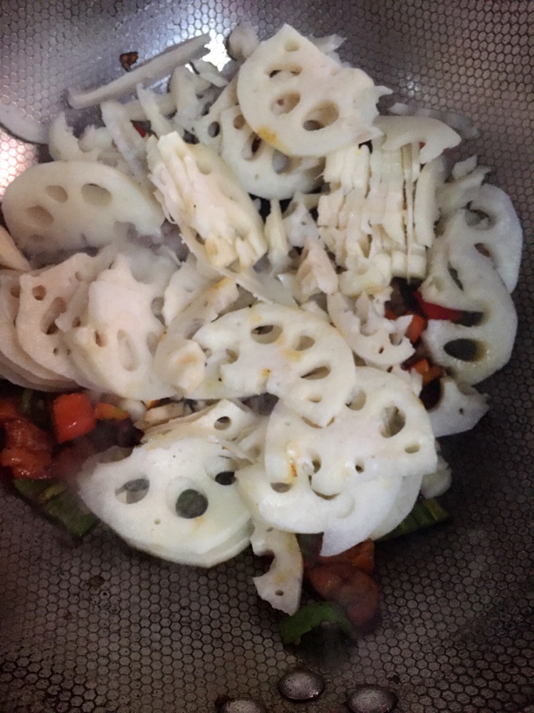 郫县豆瓣酱炒藕片的做法图解6