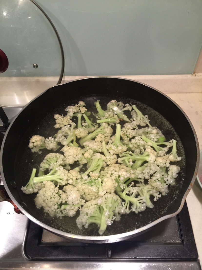 干锅有机菜花的做法图解2