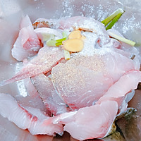 砂锅豆腐鱼#暖冬酱在手，嗨吃部队锅#的做法图解3
