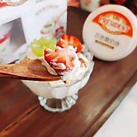 #享时光浪漫 品爱意鲜醇#酸奶油水果杯的做法图解10