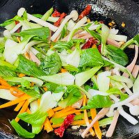 午餐肉鸡蛋炒玉米面的做法图解8