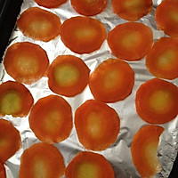 胡萝卜脆片（宝宝健康零食）#九阳烘焙剧场#的做法图解2