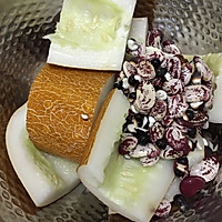 老黄瓜鱼尾猪展汤的做法图解2