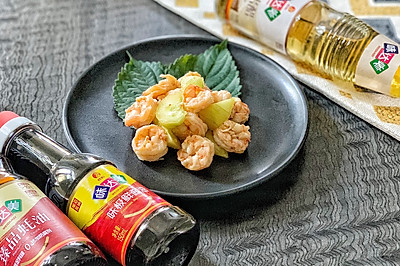 让你越吃越瘦的美味减脂餐：虾肉拌黄瓜