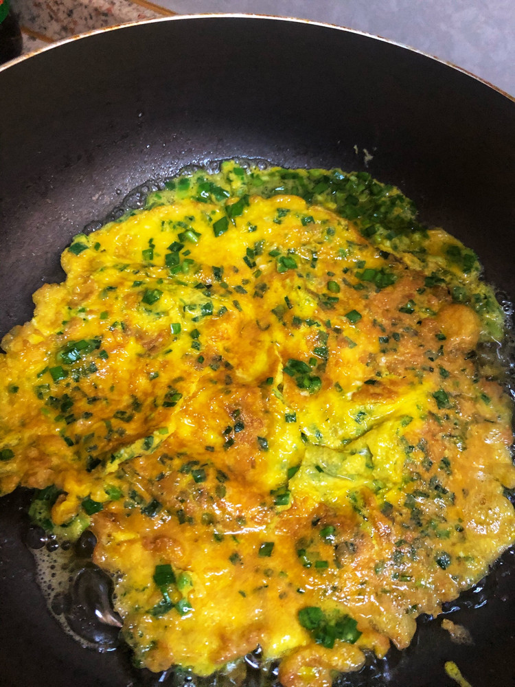 超下饭的快手韭菜煎鸡蛋的做法