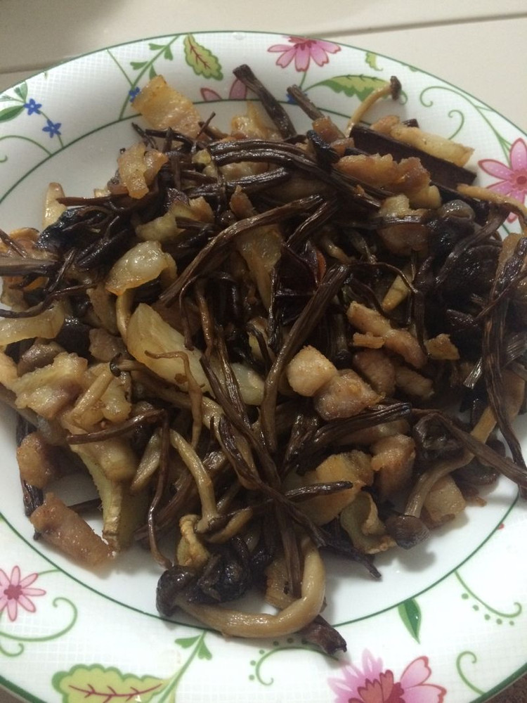 菌菇小炒肉的做法