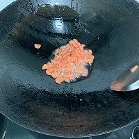 腊肠包菜炒饭的做法图解2