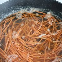 凉拌菠菜，，做法简单，健康低脂，好吃不怕胖的做法图解3