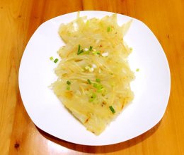 土豆丝早餐饼＃开学季快手菜＃的做法