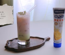 #在夏日饮饮作乐#炼奶杨梅羽衣甘蓝汁的做法