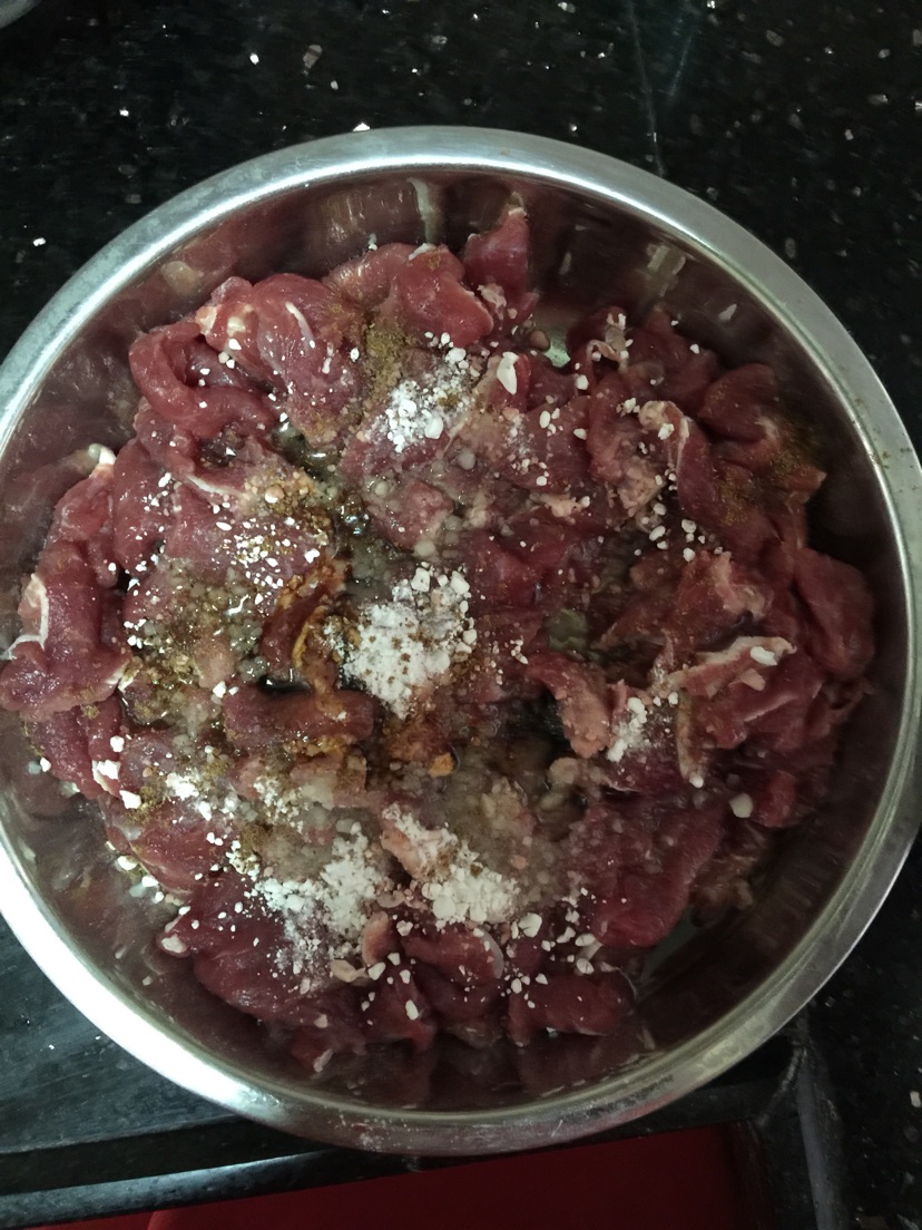 姜丝牛肉片的做法图解3