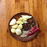鹌鹑蛋烧肉的做法图解3