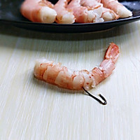 #精品菜谱挑战赛#香炸凤尾虾的做法图解3