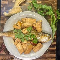 #“酒”是要开心#天凉贴秋膘，黄鱼烧豆腐再小酌一杯，暖呼呼！的做法图解4