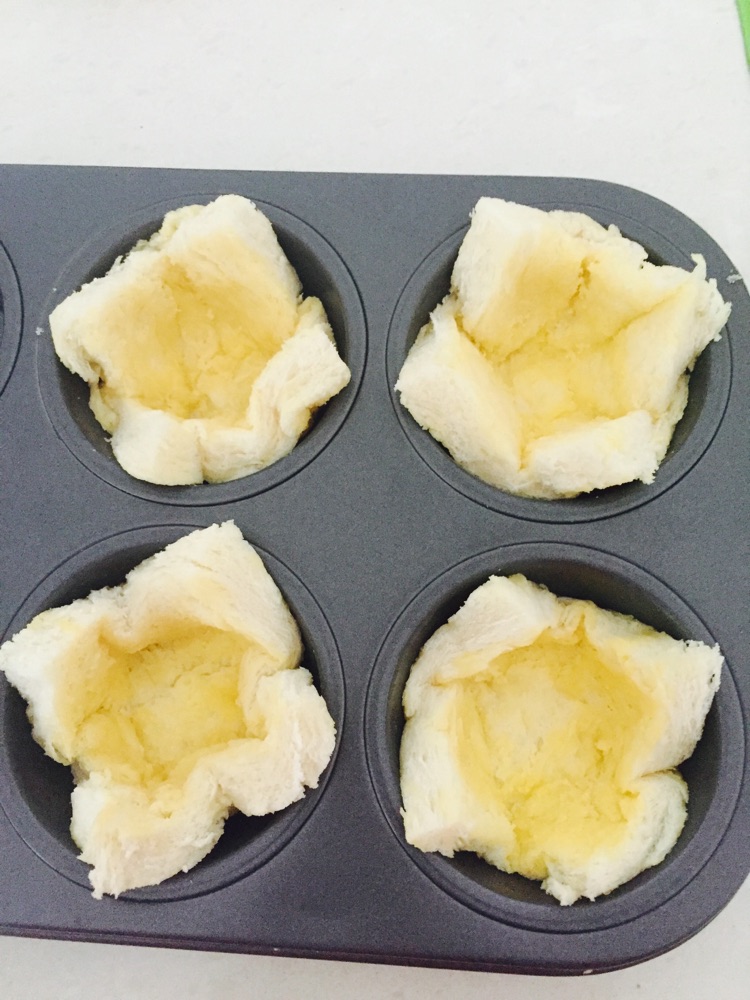 #美食复刻#蔓越莓奶香土豆泥吐司塔的做法图解5