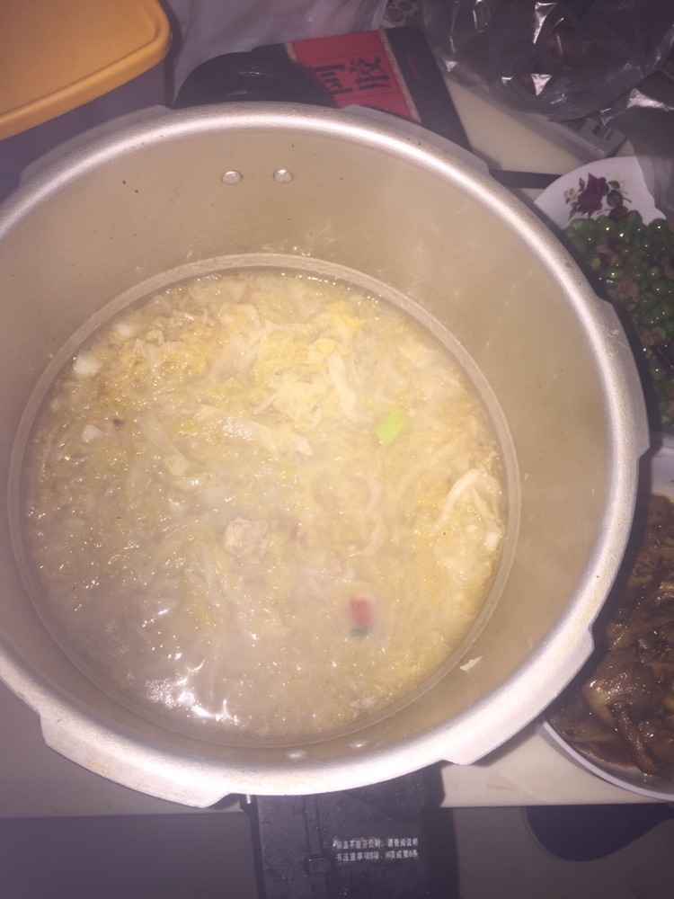 排骨炖东北酸菜