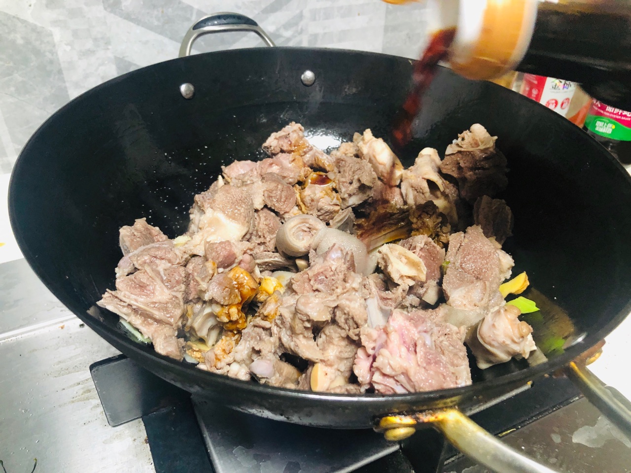 焖羊肉