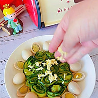 #珍选捞汁 健康轻食季#捞汁黄瓜卷鹌鹑蛋的做法图解7