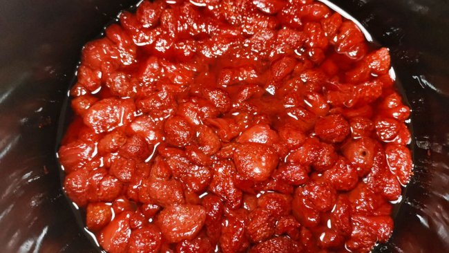 电饭煲版草莓酱的做法