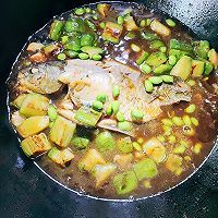 #李锦记X豆果 夏日轻食美味榜#轻盐鲫鱼茄子毛豆子的做法图解15