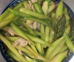 芦笋炒肉丝的做法