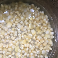 椒盐玉米的做法图解3