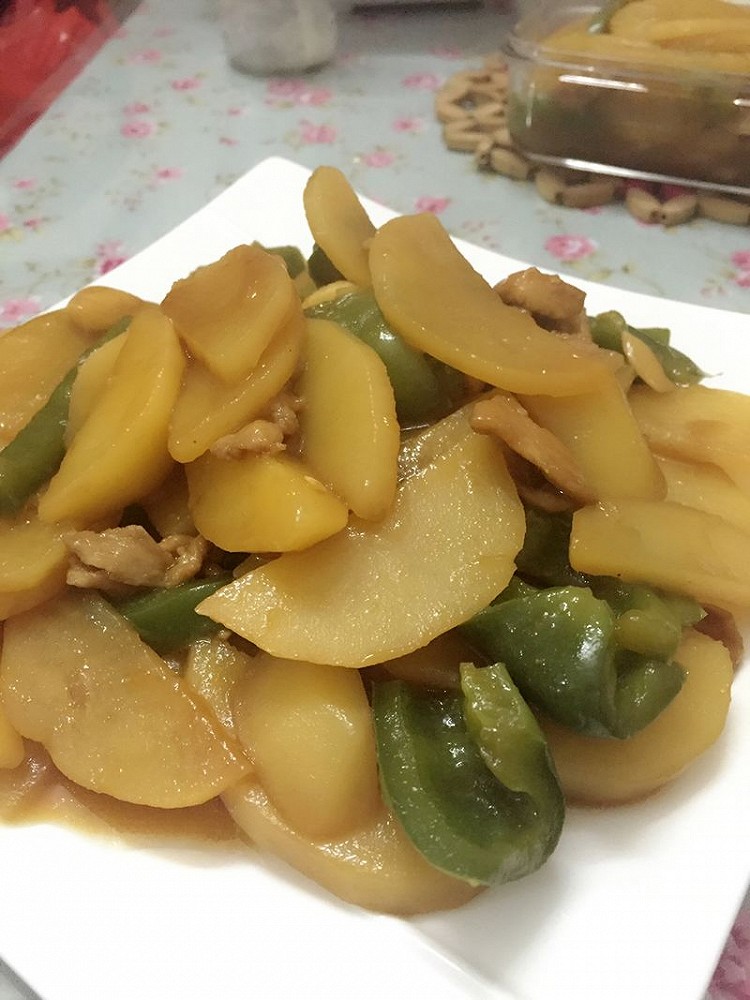 土豆炒肉的做法