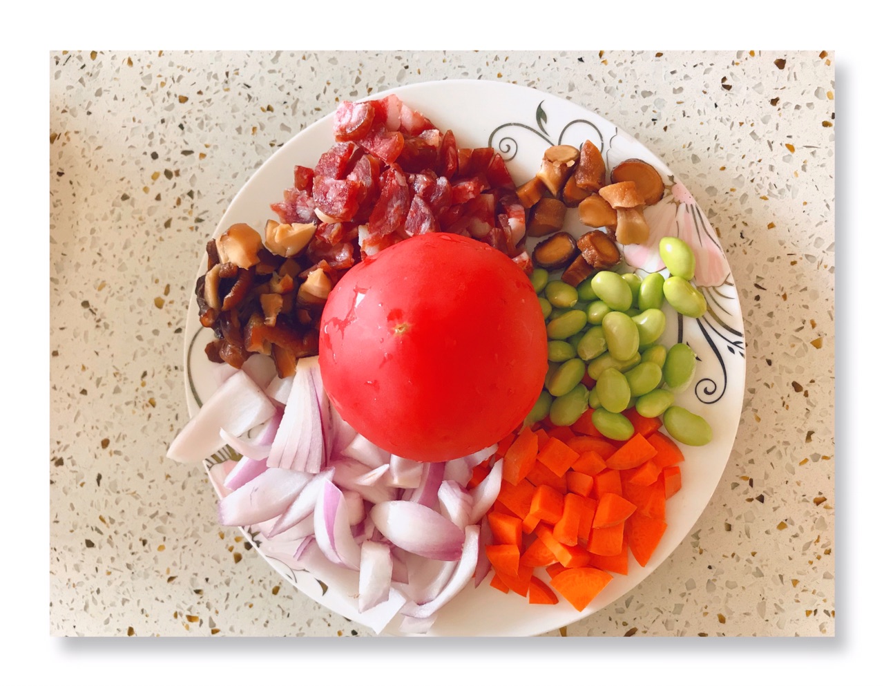 西红柿焖饭怎么做_西红柿焖饭的做法_lingling玲食_豆果美食