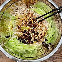 夏天的味道—鸡丝凉面的做法图解4