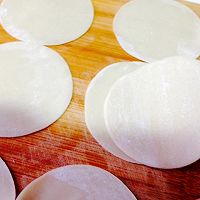 【快餐】饺子皮做饼皮的做法图解3