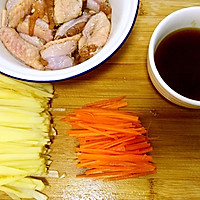 时蔬酿鸡翅的做法图解1