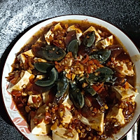 皮蛋蒸豆腐的做法图解2