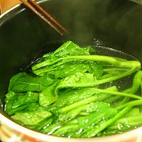 香菇蚝油芥蓝的做法图解1