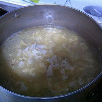 双色鱼蛋仙菇汤的做法图解4