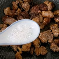 #肉食者联盟#红烧牛腩土豆块的做法图解6