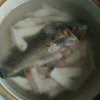 淮山鲫鱼豆腐汤的做法图解5