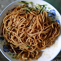 炸酱面的做法图解2
