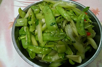 荷兰豆炒芹菜