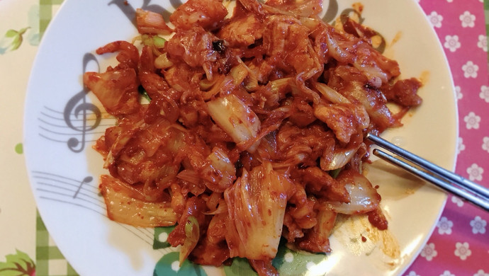 辣白菜炒五花肉