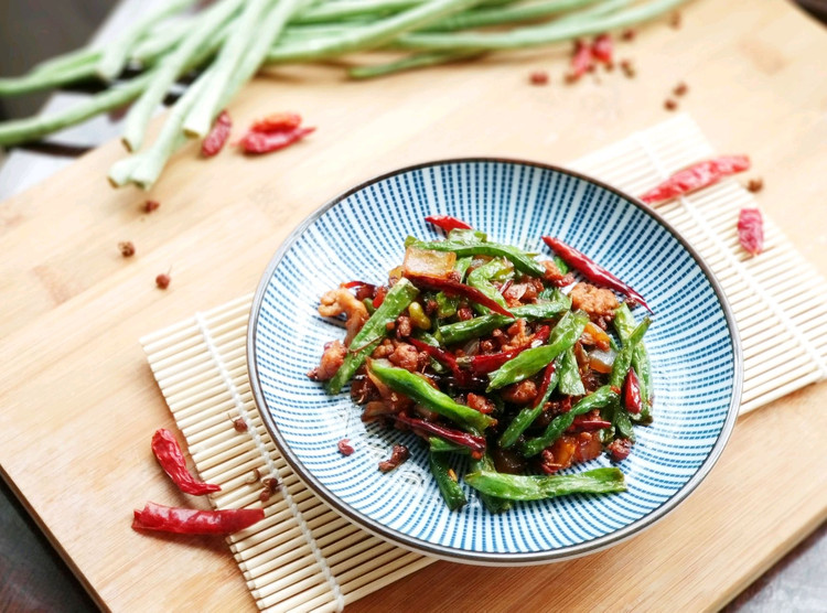 香喷喷下饭菜–干煸豆角的做法