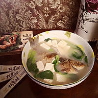 #龙年好运来 乐享豪吉味#松茸鲜鲫鱼豆腐汤的做法图解1