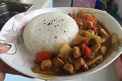 咖喱鸡肉饭