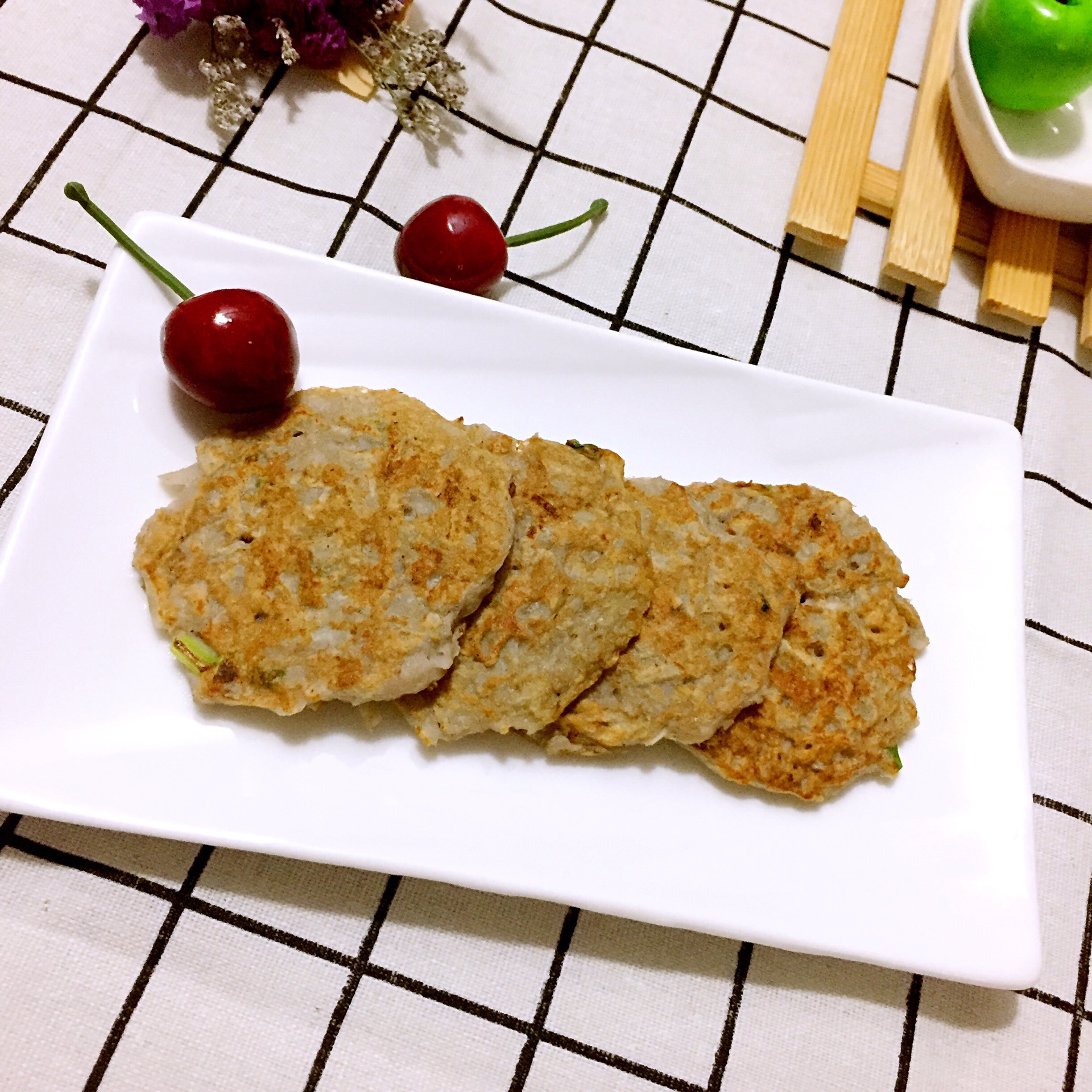 美味藕饼怎么做_美味藕饼的做法_豆果美食