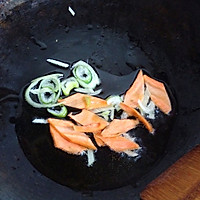 白菜牡蛎炖冻豆腐的做法图解2
