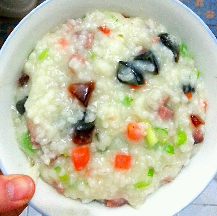 Congee with preserved egg and lean meat